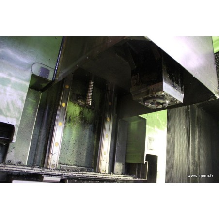 Centre d'usinage vertical STAMA MC 500 occasion