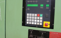 Centre d'usinage vertical STAMA MC 500 occasion