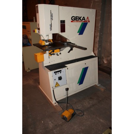 Poinçonneuse hydraulique GEKA PUMA 55 occasion 