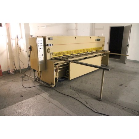 Cisaille guillotine Hydraulique LVD occasion