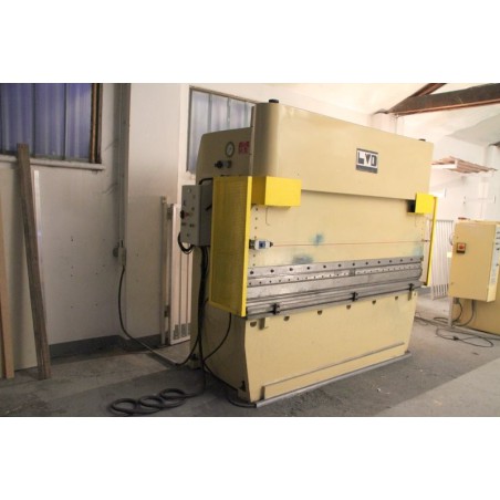 Presse plieuse Hydraulique LVD occasion