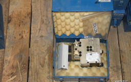 Presse Perfopak et outils autonomes TECHNAL SCHUCO occasion