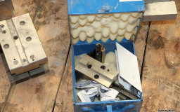 Unités de poinconnage et outils autonomes TECHNAL SCHUCO occasion