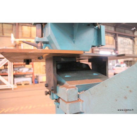 Poinçonneuse hydraulique GEKA PUMA 55 occasion 