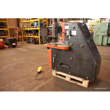 Poinçonneuse hydraulique GEKA PUMA 55 occasion 