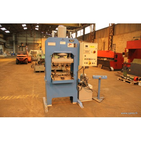 Presse à arcade hydraulique SICMI PST automatique occasion