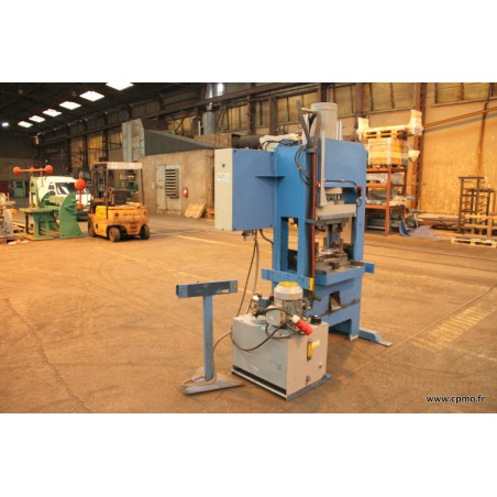 Presse à arcade hydraulique SICMI PST automatique occasion