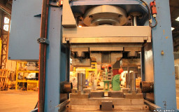 Presse à arcade hydraulique SICMI PST automatique occasion