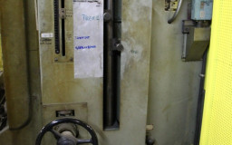 Presse à col de cygne hydraulique FAVRIN PUV 250 occasion