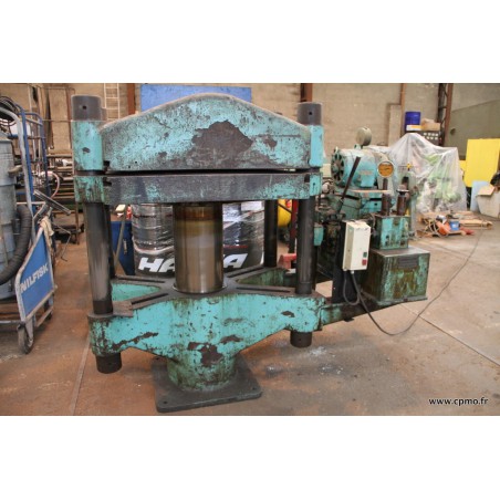 Presse à arcade hydraulique 4 colonnes SCHEUMANN et WOLF occasion