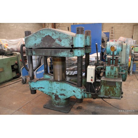 Presse à arcade hydraulique 4 colonnes SCHEUMANN et WOLF occasion
