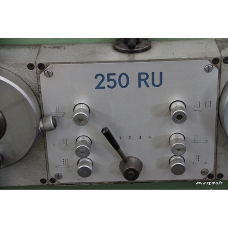 Rectifieuse cylindrique automatique Oberbeck 250 RU occasion