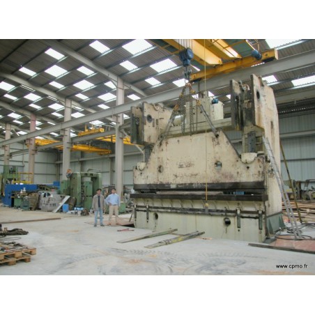 Réparation d'une presse-plieuse 6000 x 1000 tonnes