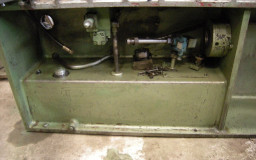 Révision d'une cisaille guillotine hydraulique