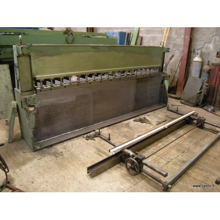 Révision d'une cisaille guillotine hydraulique