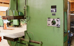 Presse hydraulique à col de cygne Mengele occasion