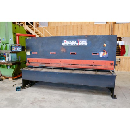 Cisaille Guillotine hydraulique AMADA CNC GPS 1230 occasion