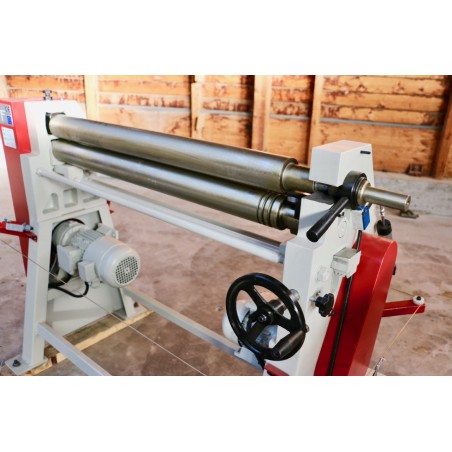Rouleuse-croqueuse hydraulique FACCIN 