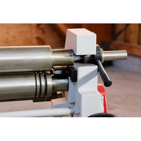 Rouleuse-croqueuse hydraulique FACCIN 