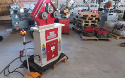 Cintreuse à profilés hydraulique APK 30 occasion
