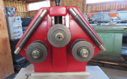 Cintreuse à profilés hydraulique APK 30 occasion