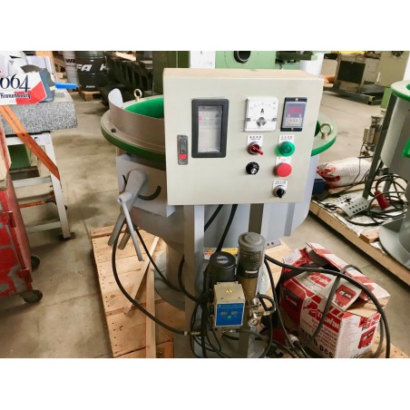 Vibrateur/ ébavureuse pour tribofinition HUVEMA VB 150 AA