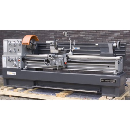 Tour à charioter-fileter HU 560 400V