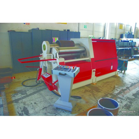 Rouleuse-croqueuse hydraulique AKYAPAK