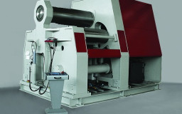 Rouleuse-croqueuse hydraulique AKYAPAK