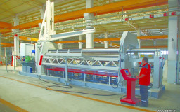 Rouleuse-croqueuse hydraulique AKYAPAK