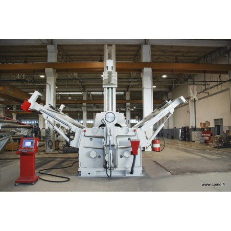 Rouleuse-croqueuse hydraulique AKYAPAK