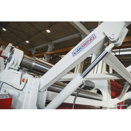 Rouleuse-croqueuse hydraulique AKYAPAK