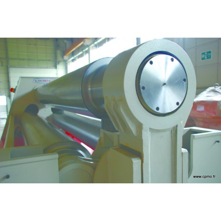 Rouleuse-croqueuse hydraulique AKYAPAK