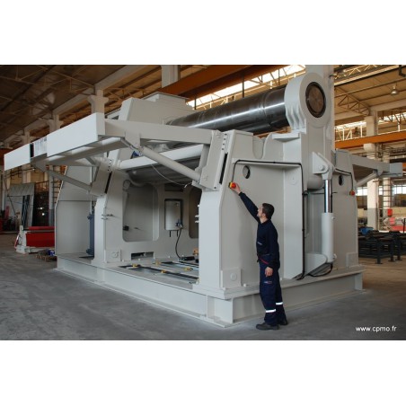 Rouleuse-croqueuse hydraulique AKYAPAK